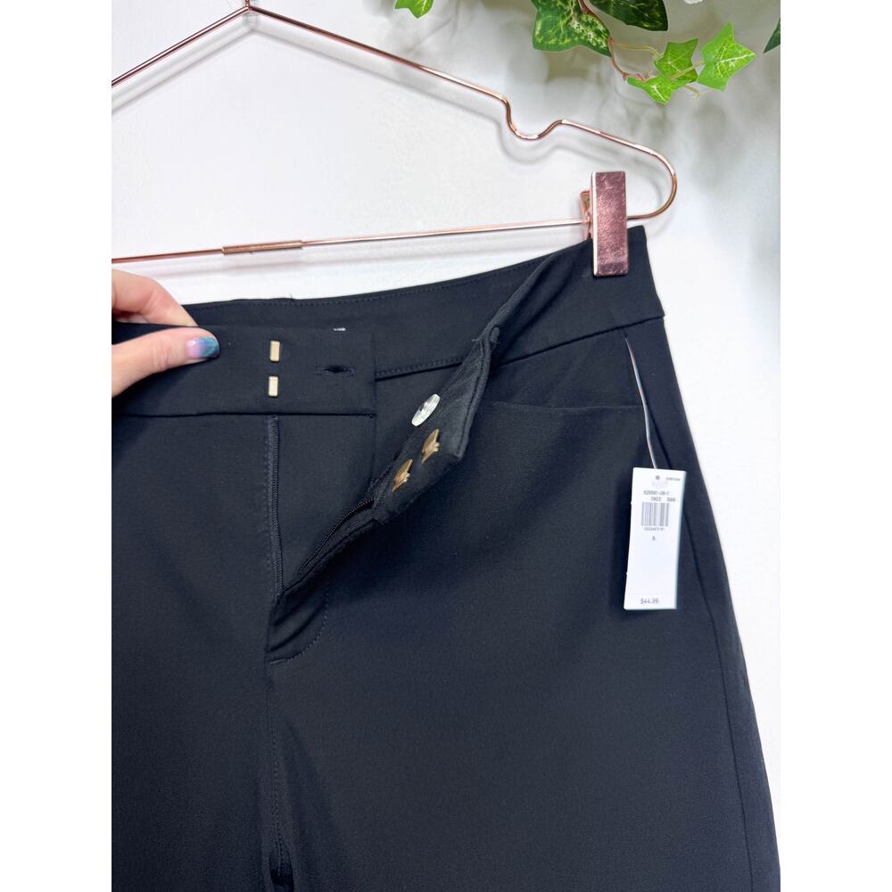 Old Navy High Rise Pixie Straight with Secret-Smooth Pockets - Picture 3 of 8